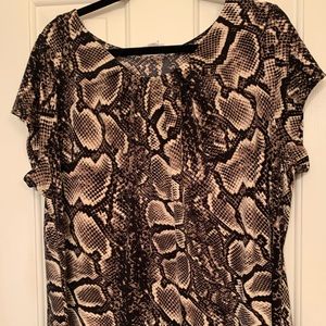Worthington brown/Black animal print top